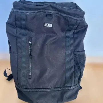 NEW ERA 블랙 백팩 백팩