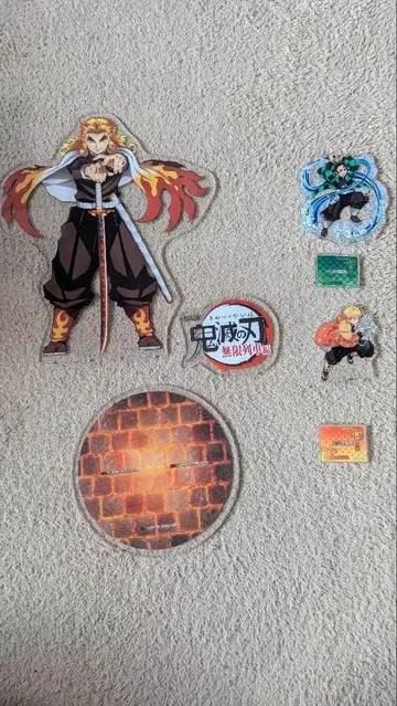 귀멸의 칼날 무한열차 렌고쿠 쿄쥬로 아크릴 스탠드 세트