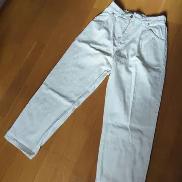 펠리시모 설백 청바지 화이트 L 사이즈