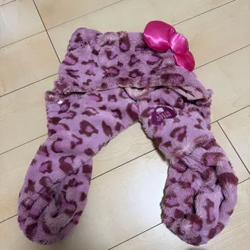 유니버셜 키티 머플러 팬