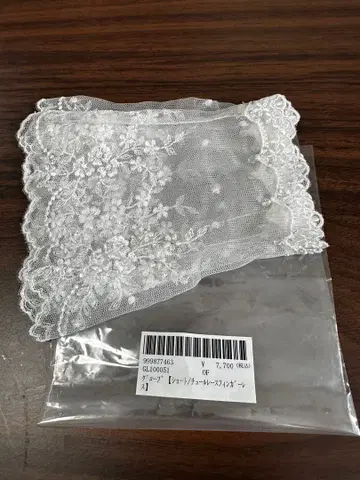 화이트 레이스 꽃무늬 숏 그로브