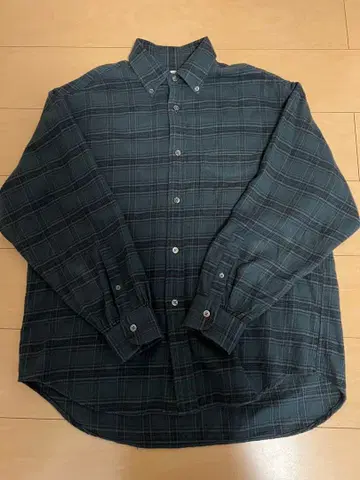 BEAUTY&YOUTH 체크 무늬 버튼 다운 셔츠 M 사이즈