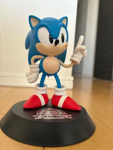 소닉 25주년 기념 피규어