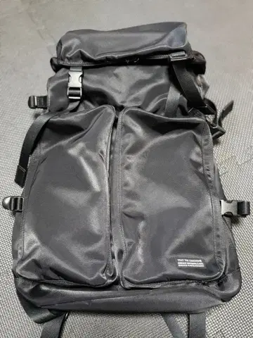 투모로우랜드 백