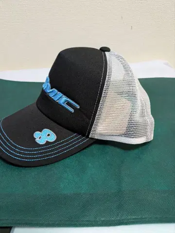 미사용품 이오믹 메쉬 캡 블랙 블루 자수