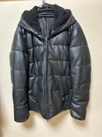 tk. 후드 부착 다운 자켓 블랙