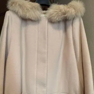 ELISA 퍼 후드 코트