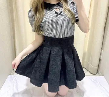 볼륨 턱 스커트 블랙 evelyn