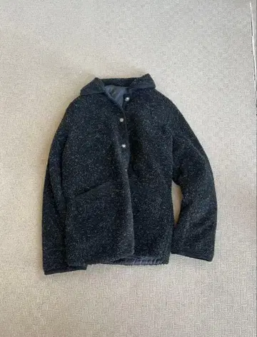 플리스 자켓 후드 부착 블랙 계열