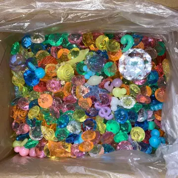 다색 아크릴 아이스