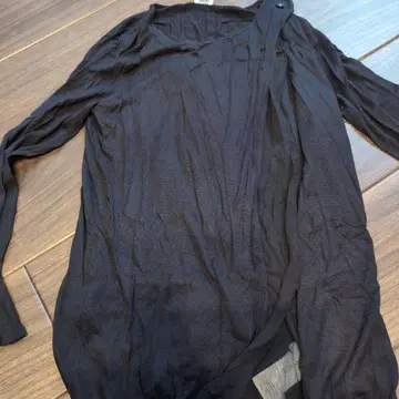 아르마니 티셔츠