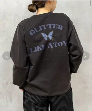 후즈후 갤러리 GLITTER 버터플라이 맨투맨 트레이닝복