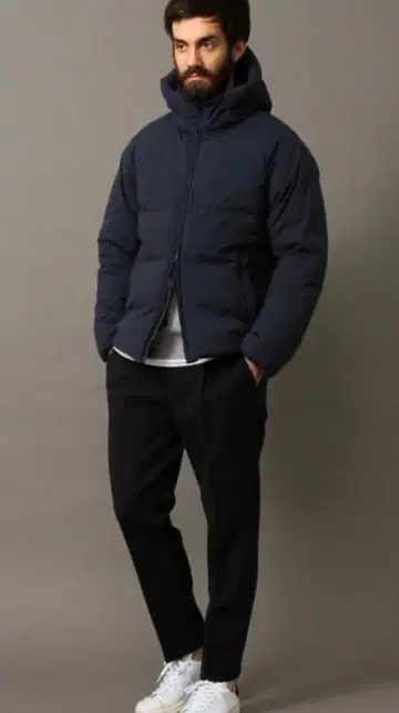 UNITED ARROWS 코마츠 마테레 다운 자켓 블랙 M 사이즈