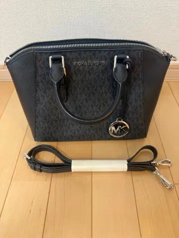 거의 미사용 MICHEAL KORS 2Wey bag 마이클코어스