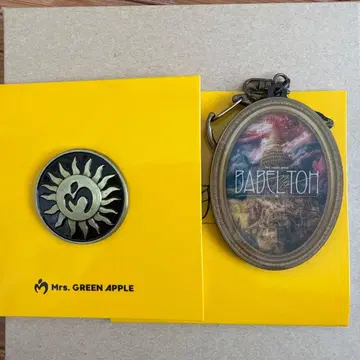 Mrs. GREEN APPLE 핀 배지와 키링 세트