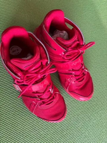 ryka 빨간색 스니커즈 US 6.5 / 23.3 cm