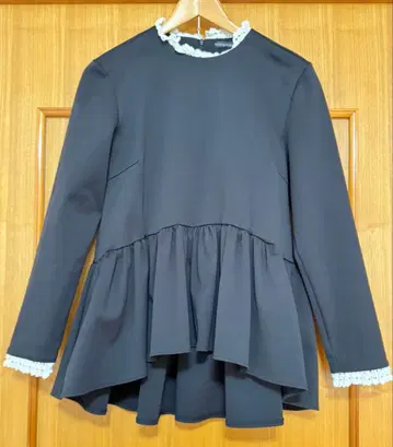 TSURU By MARIKO OIKAWA 긴팔 상의 블랙 36