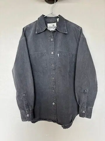 Levi's Silver Tab 페이드 블랙 데님 셔츠 S 사이즈