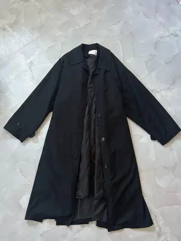 HARE 트렌치코트