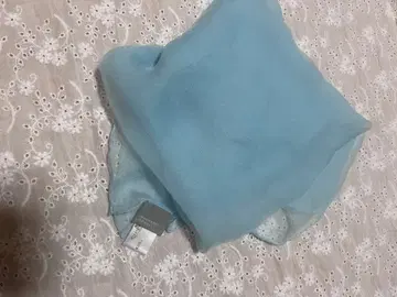 [레어] 마가렛호웰 실크 스카프 새상품급