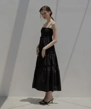 MIELI INVARIANT ShirringTiered C/A Dress