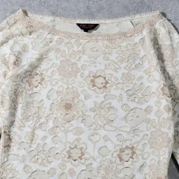 [ 새상품급 ] YUKI TORII 유키토리이 꽃무늬 상의 38