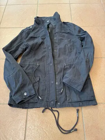 다크 그레이 밀리터리 자켓