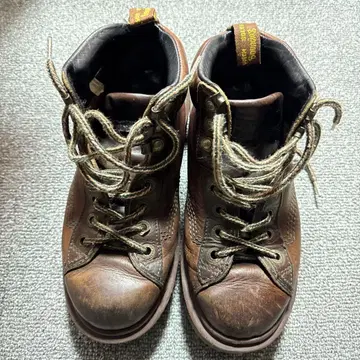 닥터마틴 워크 부츠