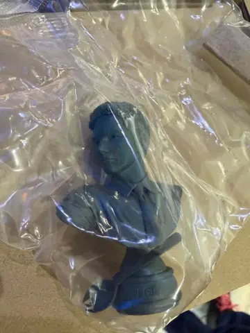 [맛있는 급식] 캡슐 피규어 아마리다 선생님 흉상 가챠 가샤폰