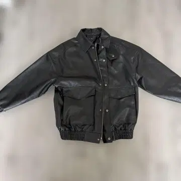 블랙 레더 봄버 자켓 L 사이즈