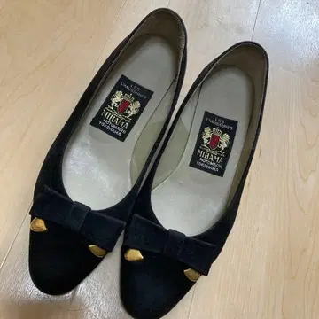 MIHAMA 미하마 펌프스 리본 요코하마 스웨이드 골드 블랙 23cm