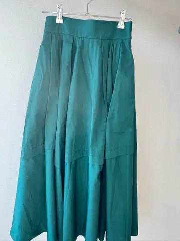 다크 그린 플레어 스커트 사이즈 1