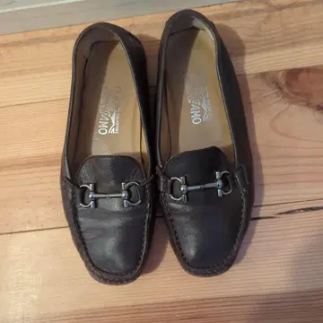 페라가모, 드라이빙 슈즈, 다크 브라운 가죽 로퍼,