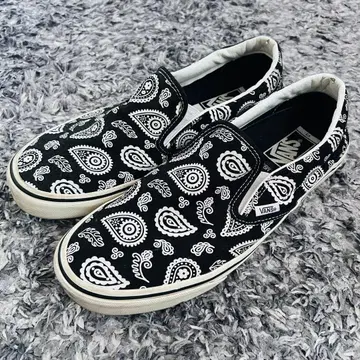 VANS 반스 페이즐리 무늬 슬립온