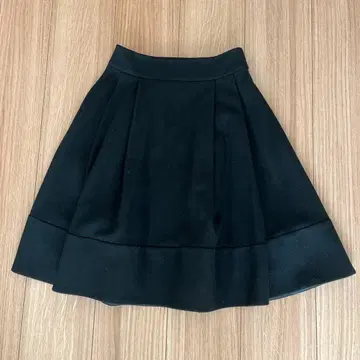 M-premier 블랙 플레어 스커트 사이즈 34