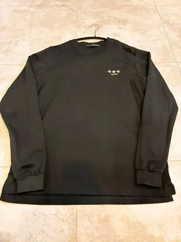 TATRAS 타트라스 남성용 긴팔 티셔츠 블랙 01