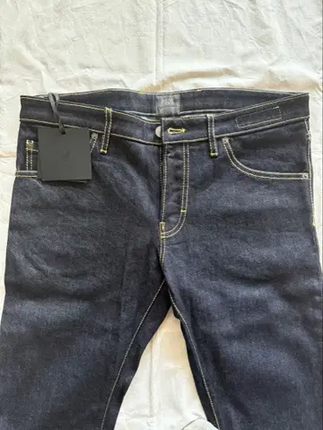 PT05 다크 블루 슬림핏 데님 32