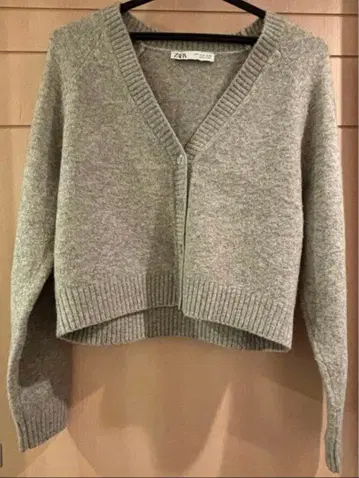 ZARA 크롭 니트 가디건 리브 트리밍