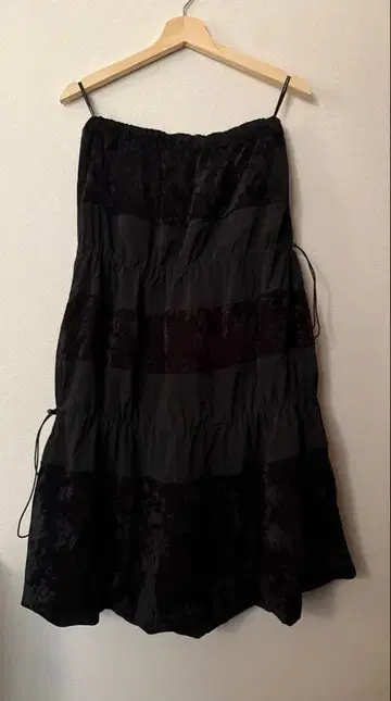 4298 시즈카 코무로 플레어 스커트