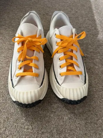 CONVERSE 화이트 오렌지 스니커즈