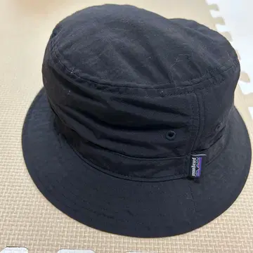 Patagonia 블랙 버킷햇 S 사이즈