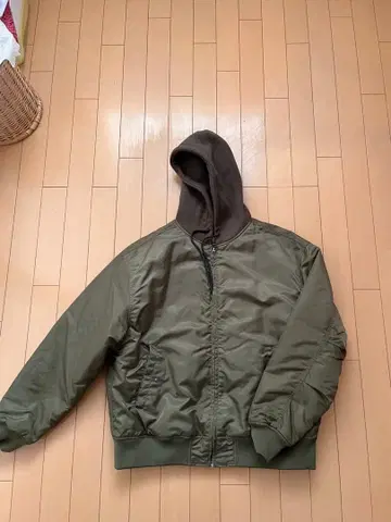 MA-1 집업 후드티