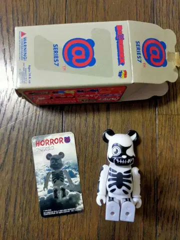 베어브릭 series 7 호러 (발자크)