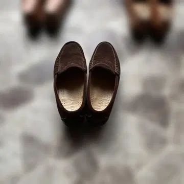 브라운 스웨이드 슬립온 7.5E