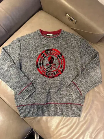 마크&로나 L 사이즈 스웨터 그레이/레드