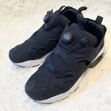 [ 거의 미사용 ] Reebok 인스타펌프 퓨리 블랙 24.5cm