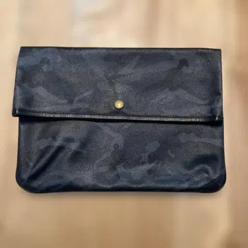 뷰티 앤 유스 UDMITED ARRO 카모 패턴