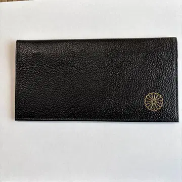 블랙 가죽 장지갑 지퍼 포함