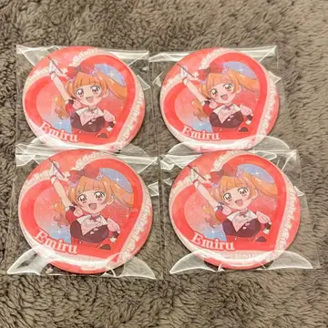 에밀 스이파라 캔뱃지 4개