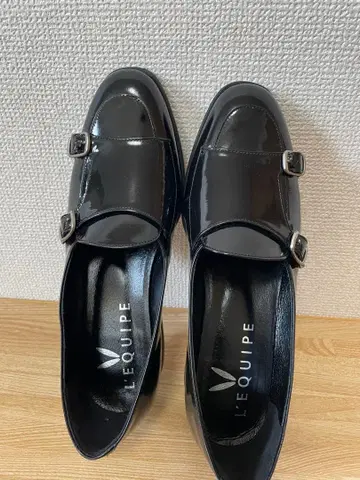 L'EQUIPE 블랙 에나멜 더블 몽크 로퍼